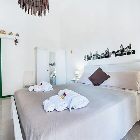 Cosmopolitan باليرمو